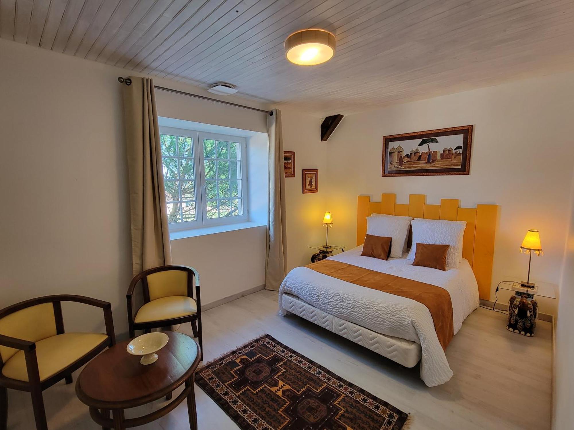 Hotel Domaine Bassy Saint-Gengoux-de-Scissé Esterno foto