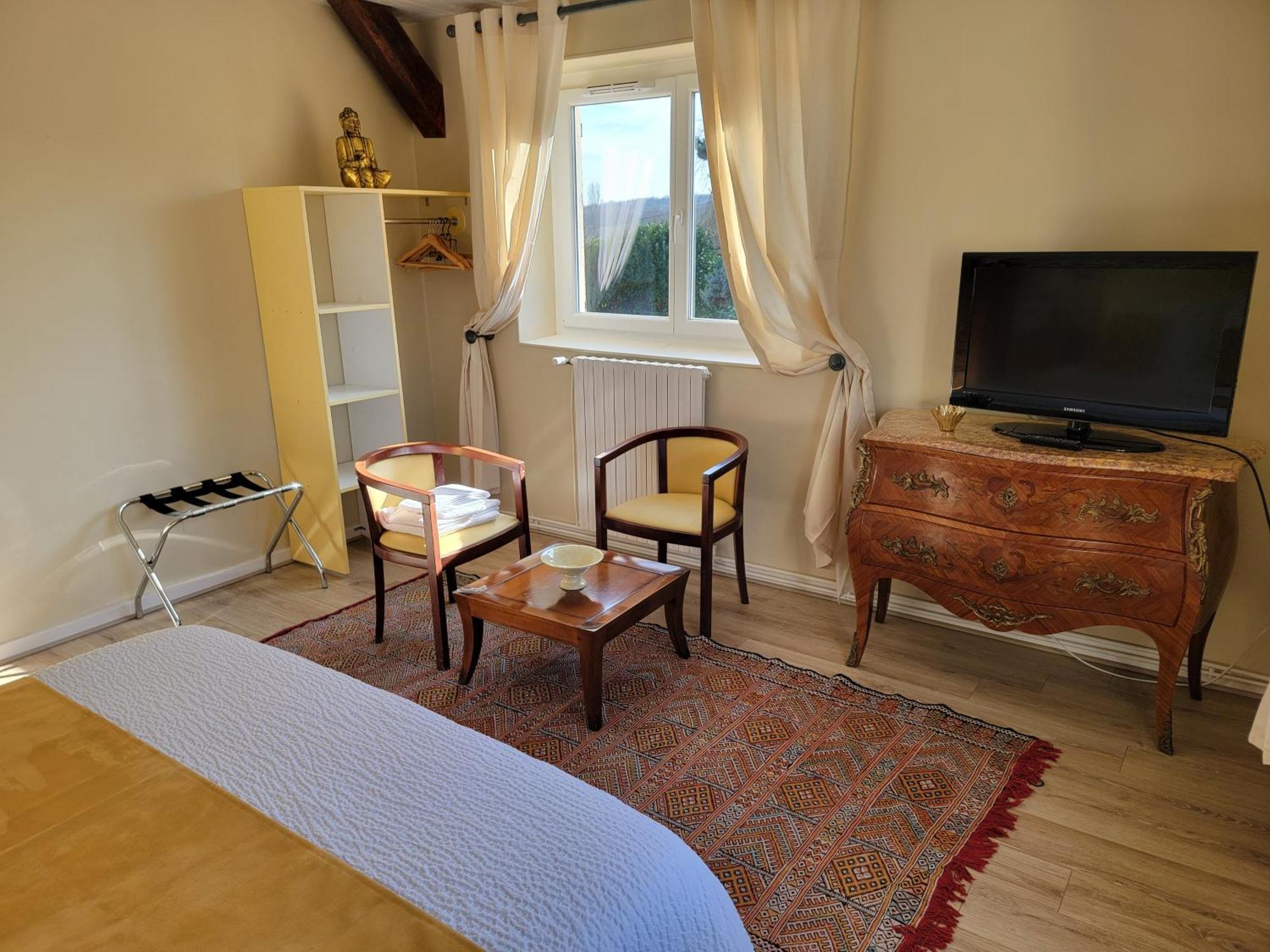 Hotel Domaine Bassy Saint-Gengoux-de-Scissé Esterno foto